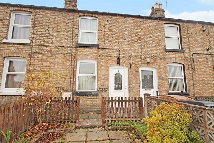 2 Bedroom Terraced House For Sale In Castle Street, Oswestry, SY11