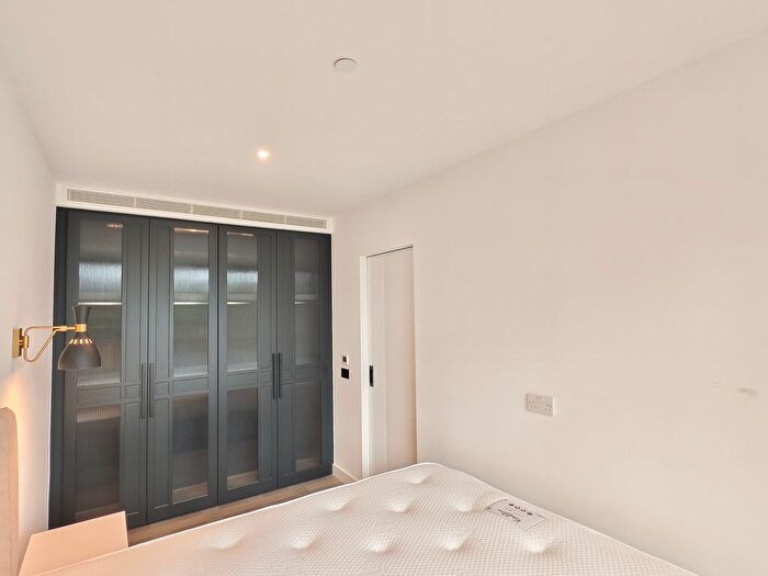 1 Bedroom Studio To Rent In Boxwood Gardens, London, E1W