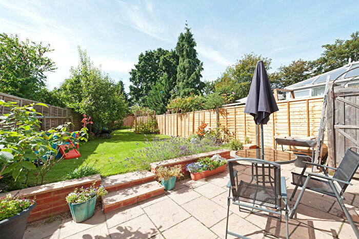 3 Bedroom Terraced House To Rent In Athelney Street, Catford, (Jk), SE6