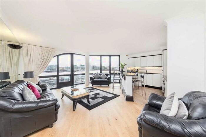 2 Bedroom Flat To Rent In Mill Street, London, SE1