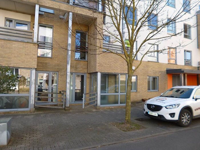 2 Bedroom Flat To Rent In Glenalmond Avenue, Cambridge, CB2