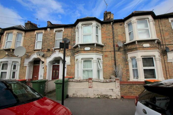 3 Bedroom Maisonette To Rent In Ling Road, London, E16