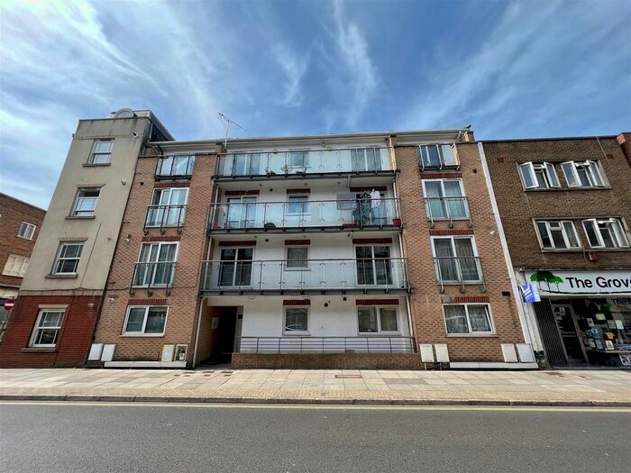 2 Bedroom Flat To Rent In Elm Grove, Southsea, PO5