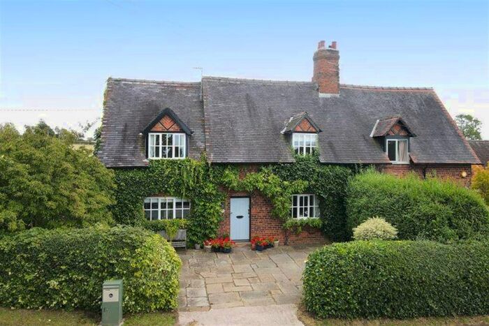 3 Bedroom Semi-Detached House For Sale In Pinfold Lane, Plumley, Knutsford, WA16