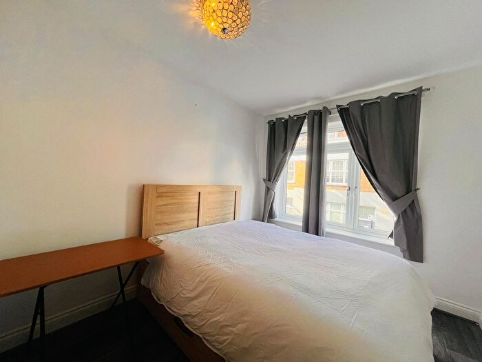 2 Bedroom Flat To Rent In White Horse Road, London, E1