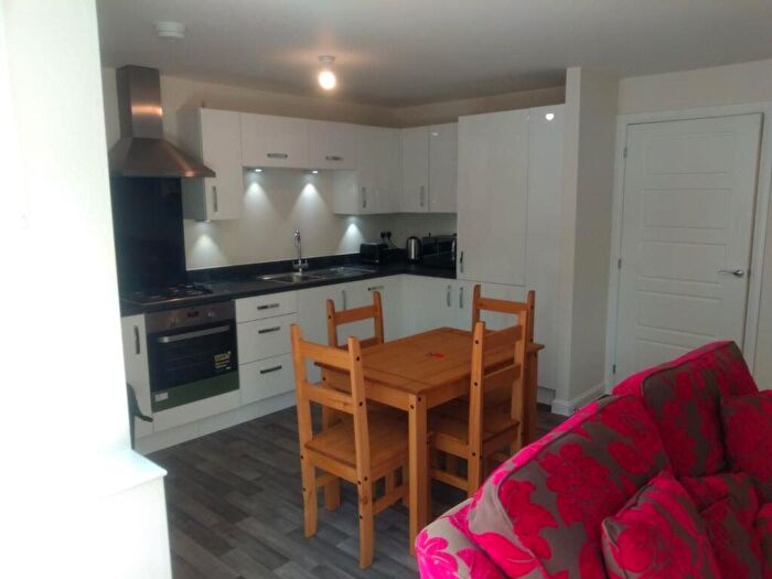 2 Bedroom Flat To Rent In Tawny Grove, Coventry, CV4