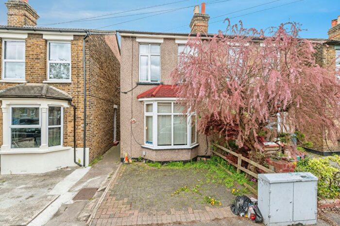 2 Bedroom Semi-Detached House For Sale In Douglas Road, Hornchurch, RM11