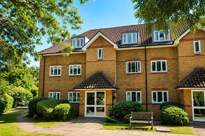 2 Bedroom Flat To Rent In Cambridge Road, Harlow, Essex, CM20