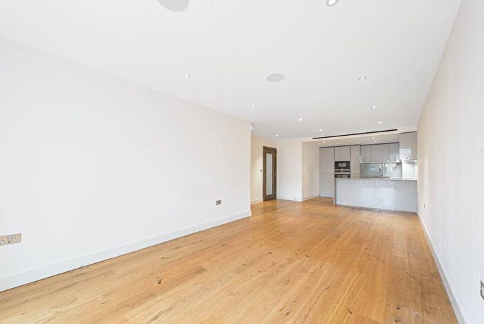 3 Bedroom Flat For Sale In Aerodrome Road, Colindale, London, NW9