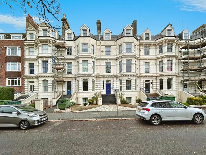 2 Bedroom Flat For Sale In Harvey Hall, Folkestone, CT20