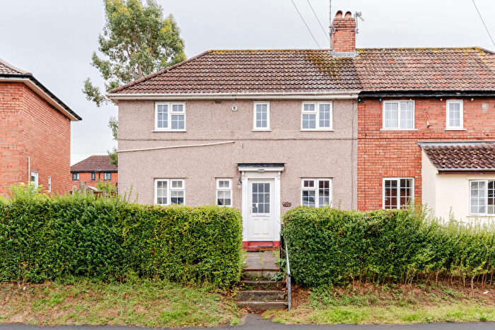 3 Bedroom Semi-Detached House For Sale In Barrow Hill Road, Shirehampton, Bristol, BS11