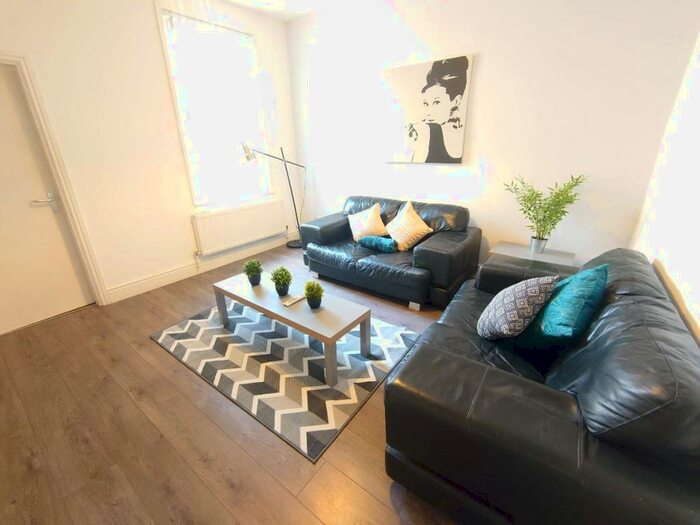 3 Bedroom Terraced House To Rent In Frost Street, L7