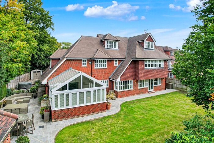 6 Bedroom Detached House For Sale In Thorndon Approach, Herongate, CM13