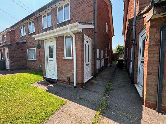 2 Bedroom Maisonette To Rent In Peel Way, Oldbury, B69