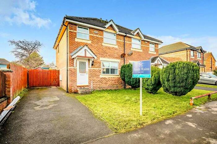 3 Bedroom Semi-Detached House To Rent In Mulberry Court, Golcar, Huddersfield, West Yorkshire, HD7