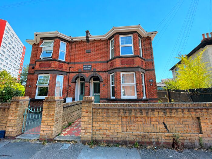 1 Bedroom Flat For Sale In Church Street, Shirley, Southampton, SO15