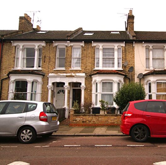 2 Bedroom Flat To Rent In Parkhurst Road, London, N22