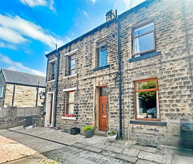 2 Bedroom Terraced House For Sale In Sunnybank Road, Greetland, Halifax, HX4