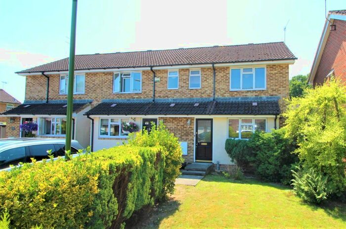 2 Bedroom End Of Terrace House To Rent In Westway, Copthorne, Crawley, RH10