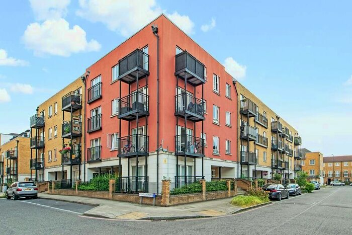 1 Bedroom Flat To Rent In Candle Street, London, E1