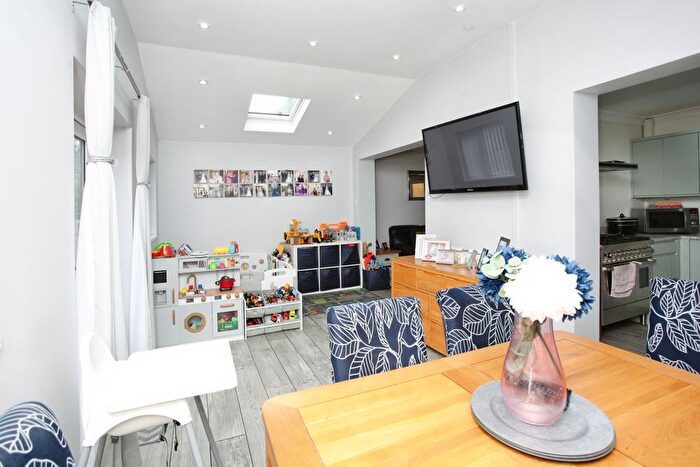 3 Bedroom End Terrace House For Sale In Shakespeare Road, Cwmbran, NP44