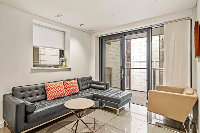 2 Bedroom Flat To Rent In Brock Street, Triton Building, NW1