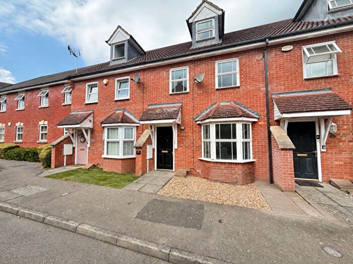 3 Bedroom Terraced House To Rent In Kendall Place, Medbourne, MK5