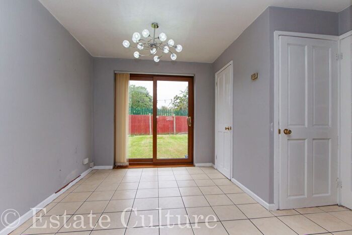 3 Bedroom Terraced House For Sale In Hallway Drive, Shilton, Coventry, CV7