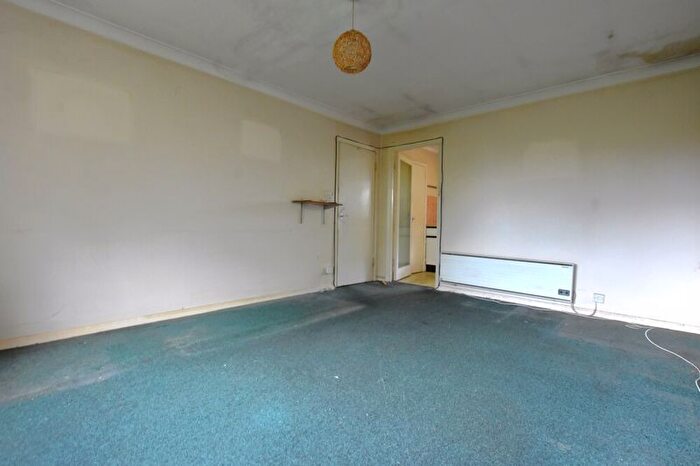 1 Bedroom Flat For Sale In Collapit Close, North Harrow, HA1