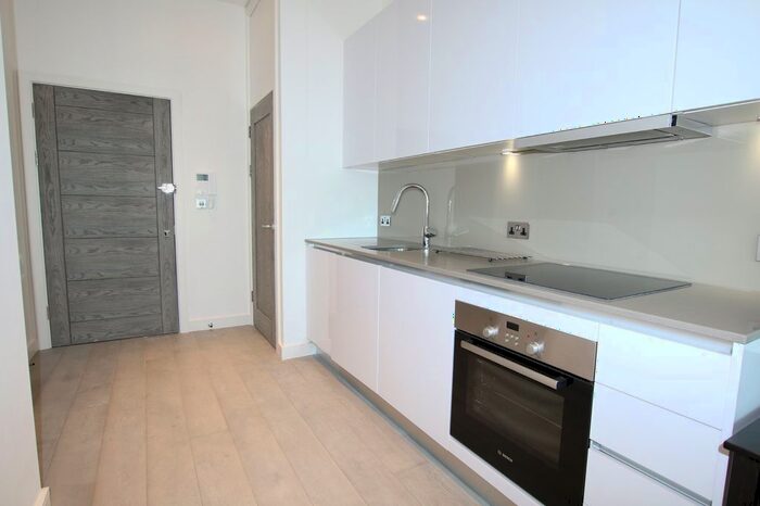 1 Bedroom Flat To Rent In Wellington Street, Slough, SL1