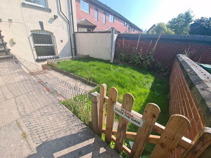 2 Bedroom House To Rent In Providence Ave, Leeds, LS6