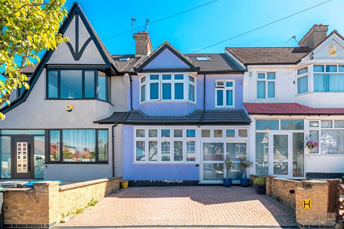 4 Bedroom Terraced House To Rent In Benett Gardens, London, SW16