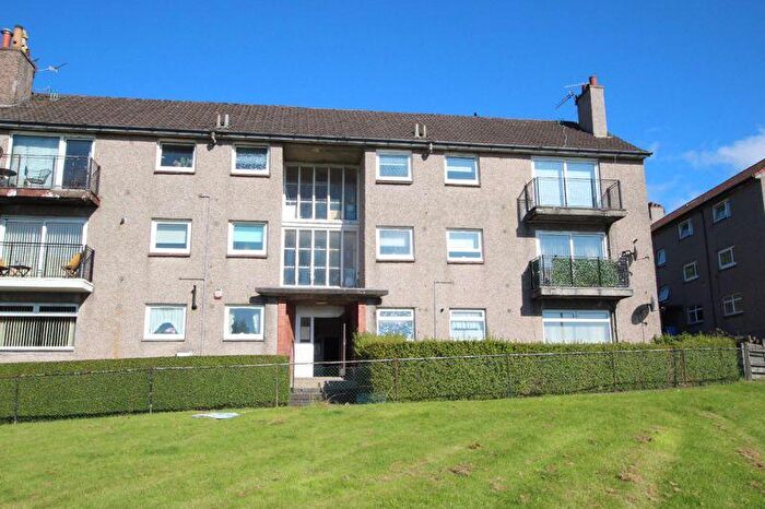 2 Bedroom Flat To Rent In Valeview Terrace, Dumbarton, West Dunbartonshire, G82