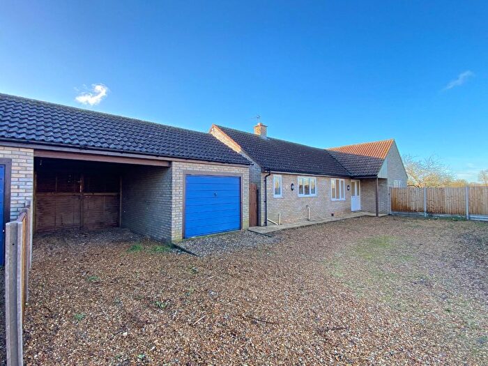 4 Bedroom Detached Bungalow For Sale In Barns Close, Over, Cambridge, CB24