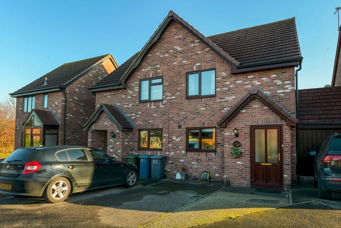 2 Bedroom Semi-Detached House To Rent In Bampton Court, Gamston, NG2