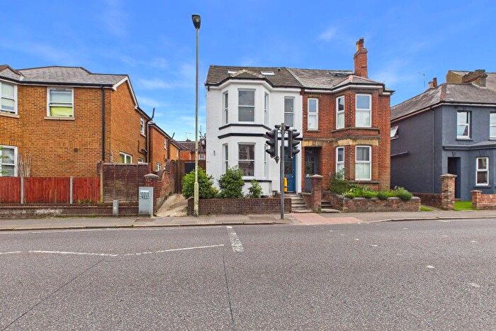 Studio To Rent In Ash Road, Aldershot, GU12