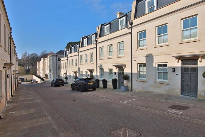 3 Bedroom House To Rent In Hope Place, Bath, BA1