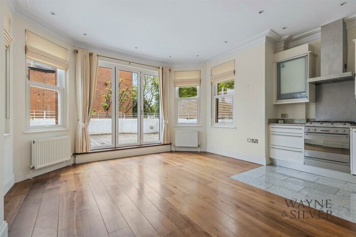 2 Bedroom Apartment To Rent In Rosslyn Hill, Belsize Park, NW3