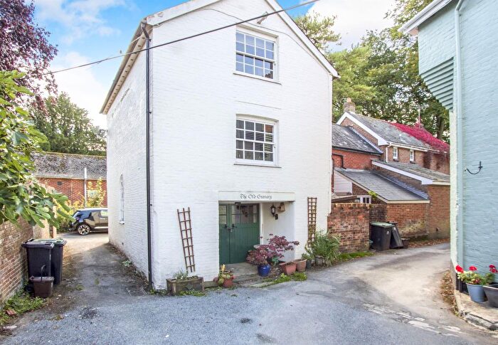 2 Bedroom Property To Rent In Swan Street, Cranborne, Wimborne, BH21
