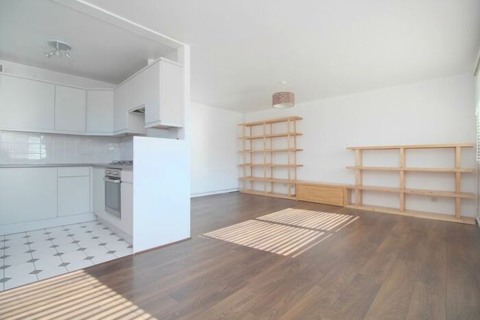 2 Bedroom Flat To Rent In Mayplace Road West, Bexleyheath, DA7