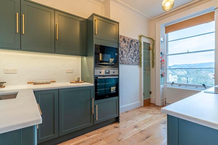2 Bedroom Flat For Sale In Lansdown Place, Cheltenham, GL50