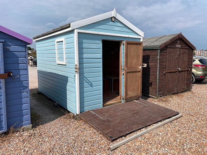 Chalet For Sale In Sea Front, PO11