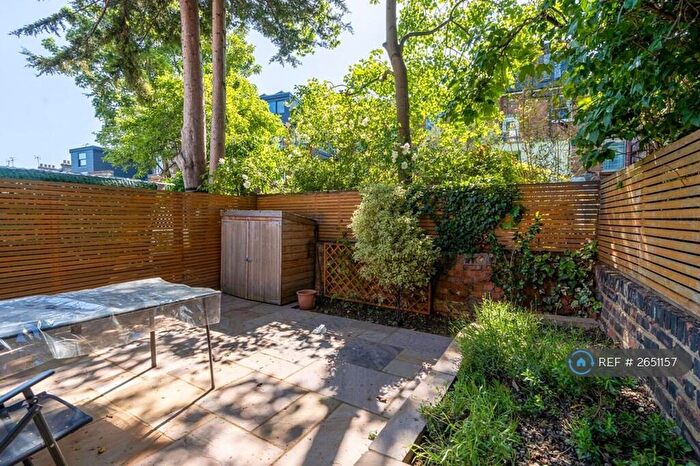 2 Bedroom Flat To Rent In Ambler Road, London, N4