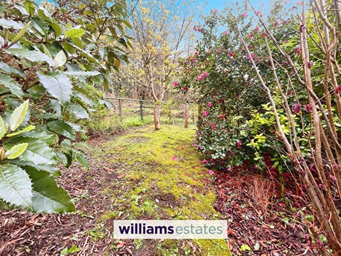 2 Bedroom Detached Bungalow For Sale In Village Road, Mold, CH7