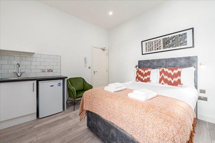 1 Bedroom Studio To Rent In Upper Richmond Road West, East Sheen, London, SW14