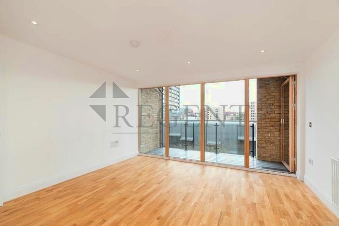 1 Bedroom Flat To Rent In Weston Point, Wellington Street, SE18