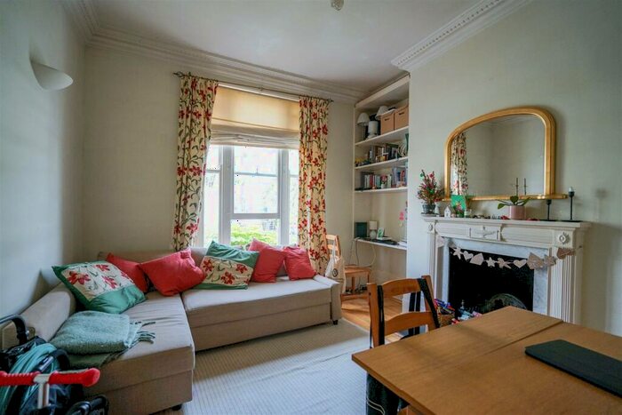2 Bedroom Apartment To Rent In Albert Street, Regents Park, NW1