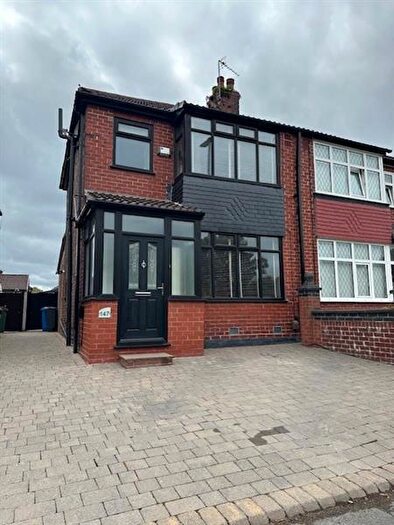 3 Bedroom Semi-Detached House For Sale In Parkfield Road North, Manchester, M40