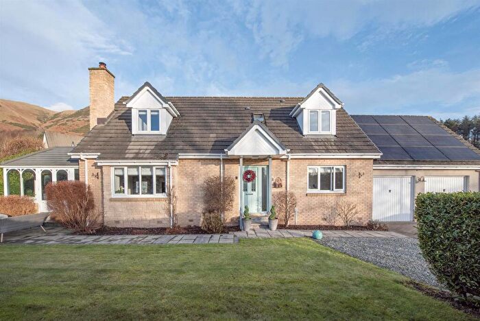 4 Bedroom Detached House For Sale In Bard's Way, Tillicoultry, FK13