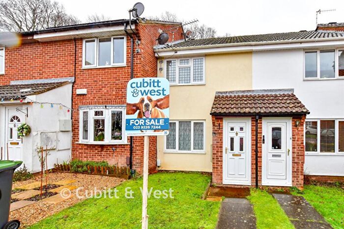 2 Bedroom Terraced House For Sale In Oberon Close, Waterlooville, Hampshire, PO7